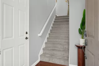 Photo #2: 240026348 Listing