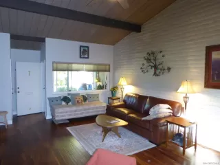 Photo #2: 240026360 Listing 