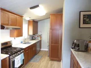 Photo #6: 240026360 Listing 