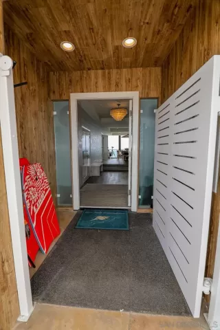 Photo #4: 240026361 Listing