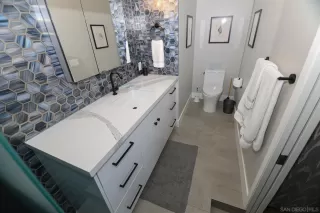 Photo #6: 240026361 Listing