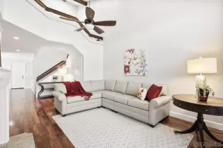 Photo #3: 240026367 Listing