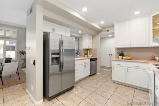 Photo #6: 240026377 Listing