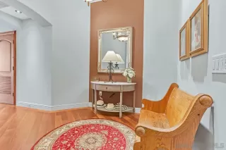 Photo #4: 240026401 Listing