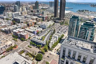 Photo #1: 240026404 Listing