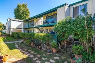 Photo #2: 240026456 Listing