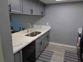 Photo #4: 240026464 Listing