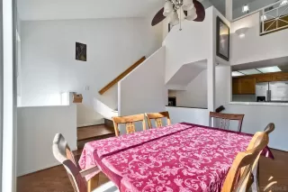 Photo #6: 240026478 Listing