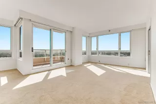 Photo #1: 240026629 Listing