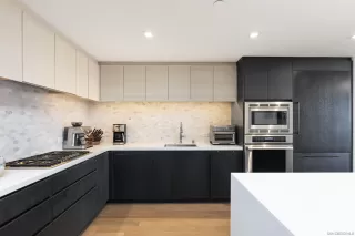 Photo #1: 240026686 Listing