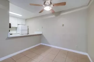 Photo #4: 240026709 Listing 