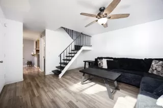 Photo #6: 240026717 Listing