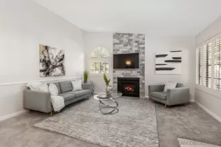 Photo #5: 240026720 Listing