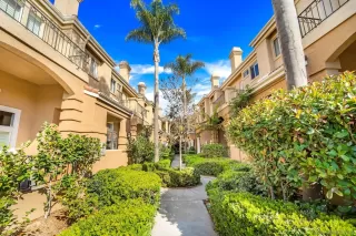 Photo #3: 240026728 Listing