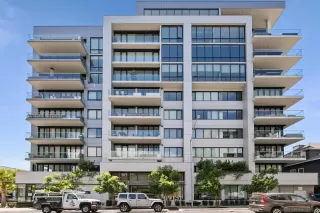 Photo #3: 240026804 Listing