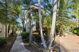 Photo #3: 240026805 Listing