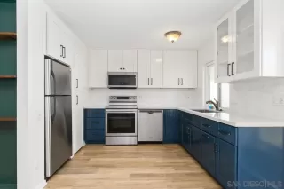 Photo #1: 240026812 Listing