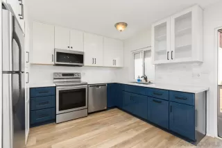 Photo #3: 240026812 Listing