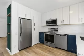 Photo #4: 240026812 Listing