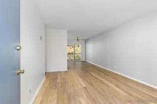 Photo #5: 240026812 Listing