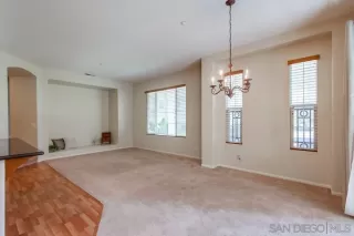 Photo #2: 240026856 Listing