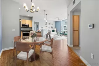 Photo #4: 240026884 Listing