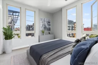 Photo #6: 240026884 Listing