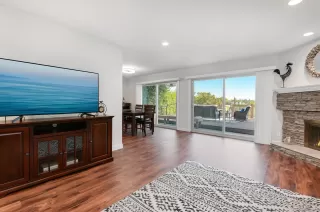 Photo #2: 240026887 Listing