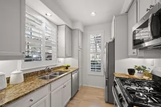 Photo #6: 240026894 Listing