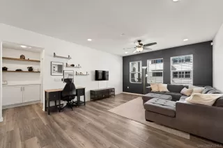 Photo #2: 240026954 Listing