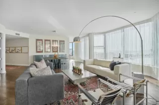 Photo #6: 240026972 Listing