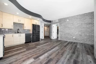 Photo #4: 240026987 Listing 