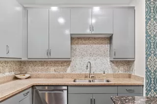 Photo #4: 240026988 Listing 