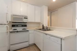 Photo #1: 240026996 Listing