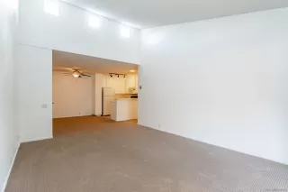 Photo #4: 240026996 Listing