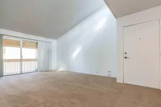 Photo #6: 240026996 Listing