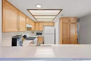 Photo #5: 240027003 Listing 