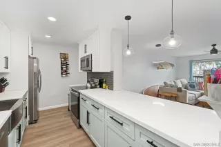 Photo #1: 240027045 Listing