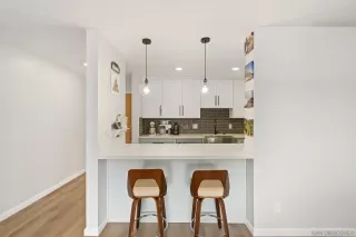 Photo #3: 240027045 Listing