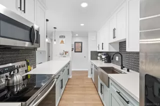 Photo #4: 240027045 Listing