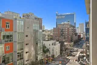 Photo #4: 240027068 Listing 