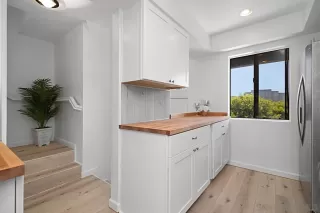 Photo #6: 240027111 Listing