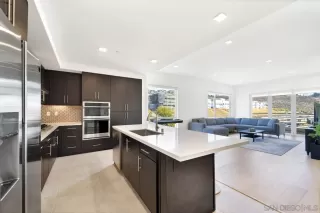 Photo #6: 240027162 Listing 