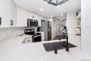 Photo #4: 240027307 Listing