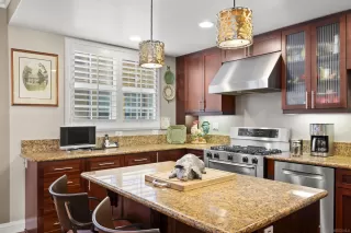 Photo #2: 240027312 Listing 