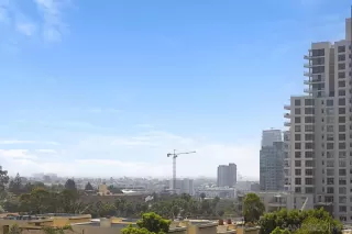 Photo #4: 240027338 Listing