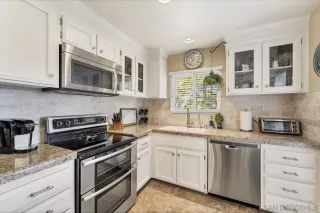 Photo #6: 240027370 Listing