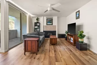 Photo #2: 240027379 Listing