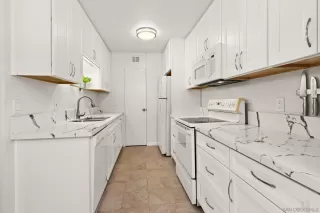 Photo #6: 240027379 Listing