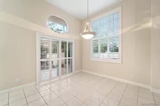 Photo #6: 240027400 Listing